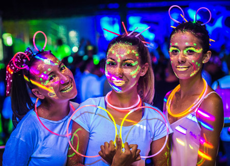 GLOW PARTY HIRE. ULTIMATE UV GLOW PARTY